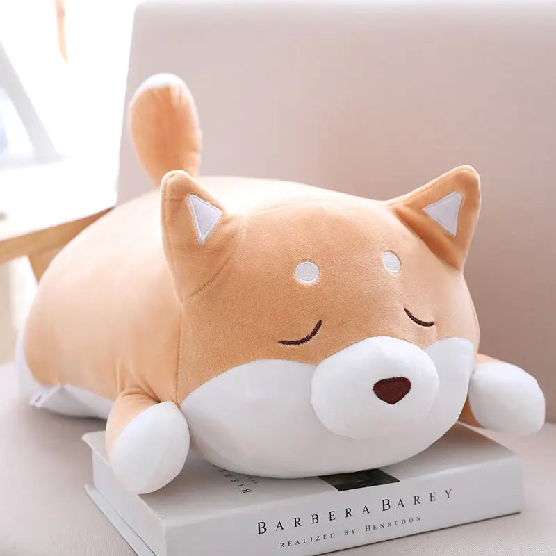 Peluche Shiba Inu adorable en forme de chien, doux et mignon, parfait pour les enfants et la décoration de chambre.